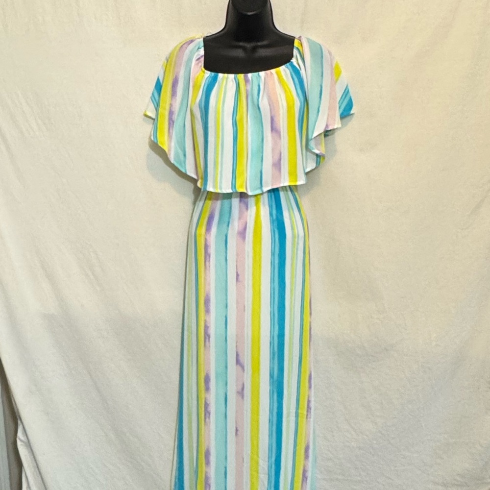 B-126 Peach Love California NWT Ruffle Colorful Stripe Maxi Dress Size M